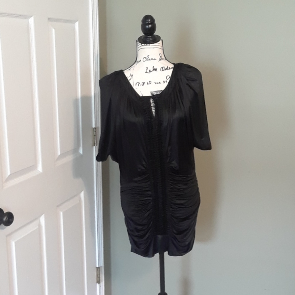 Black ruched gathering top
